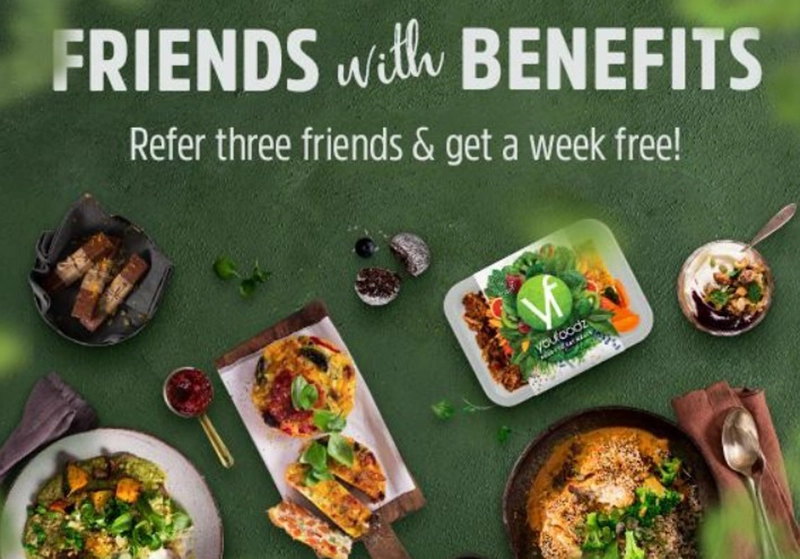 Get a week free by referring three friends - an irresistible social proof example.